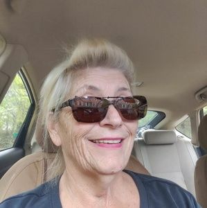 Meet your Posher, Donna dugan